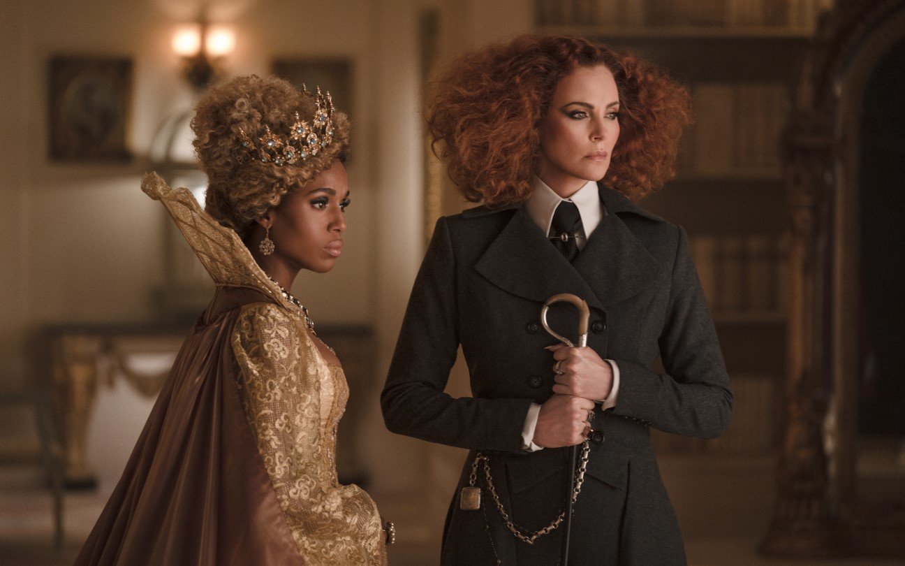 Com Charlize Theron, filme muda os contos de fada